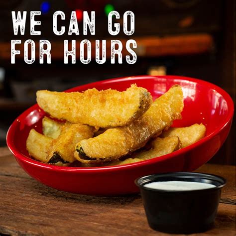 happy hour at rusty bucket